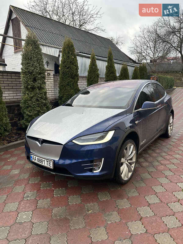Tesla Model X 2018