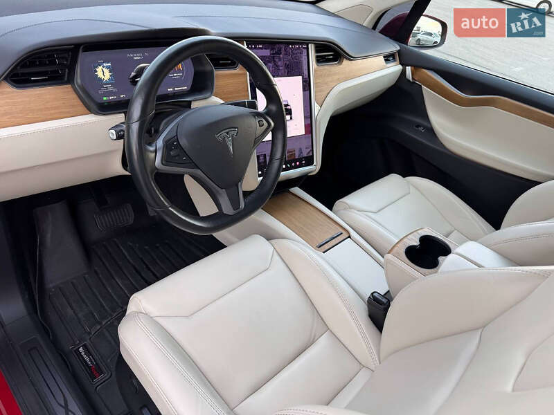Позашляховик / Кросовер Tesla Model X 2019 в Києві
