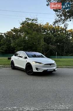 Позашляховик / Кросовер Tesla Model X 2018 в 