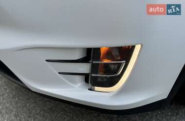 Позашляховик / Кросовер Tesla Model X 2018 в 