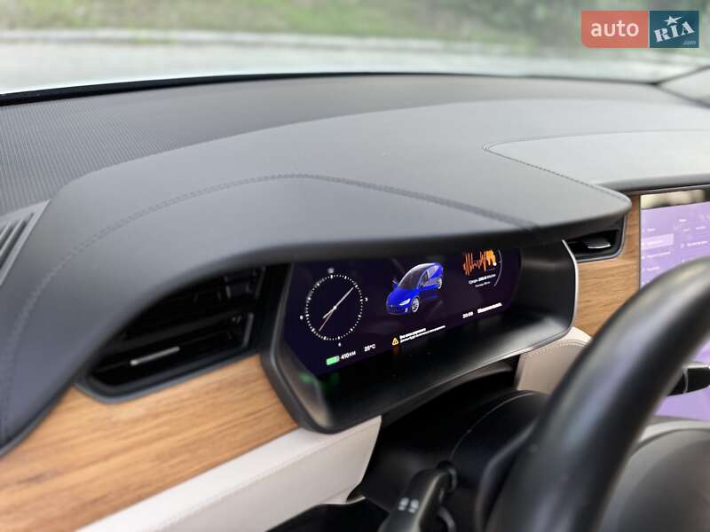 Позашляховик / Кросовер Tesla Model X 2018 в Києві
