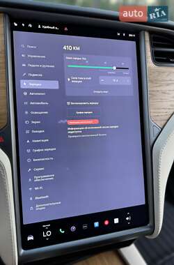 Позашляховик / Кросовер Tesla Model X 2018 в 