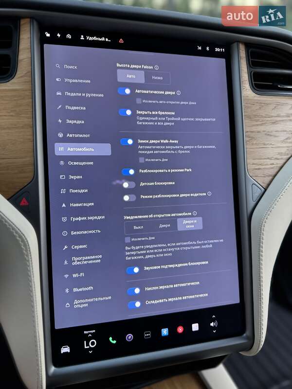 Позашляховик / Кросовер Tesla Model X 2018 в Києві
