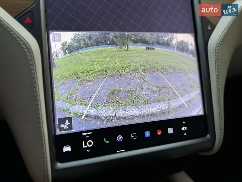 Позашляховик / Кросовер Tesla Model X 2018 в Києві