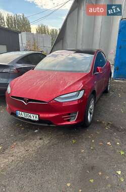 Внедорожник / Кроссовер Tesla Model X 2016 в 