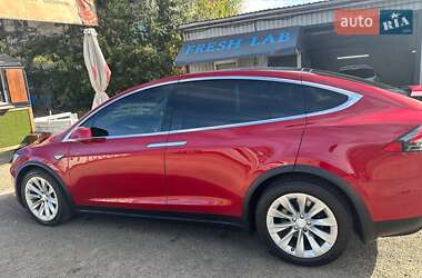 Внедорожник / Кроссовер Tesla Model X 2016 в 