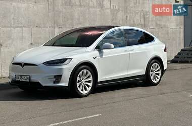 Позашляховик / Кросовер Tesla Model X 2017 в 