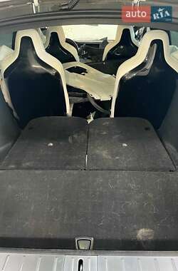 Внедорожник / Кроссовер Tesla Model X 2017 в 