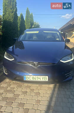 Позашляховик / Кросовер Tesla Model X 2018 в 