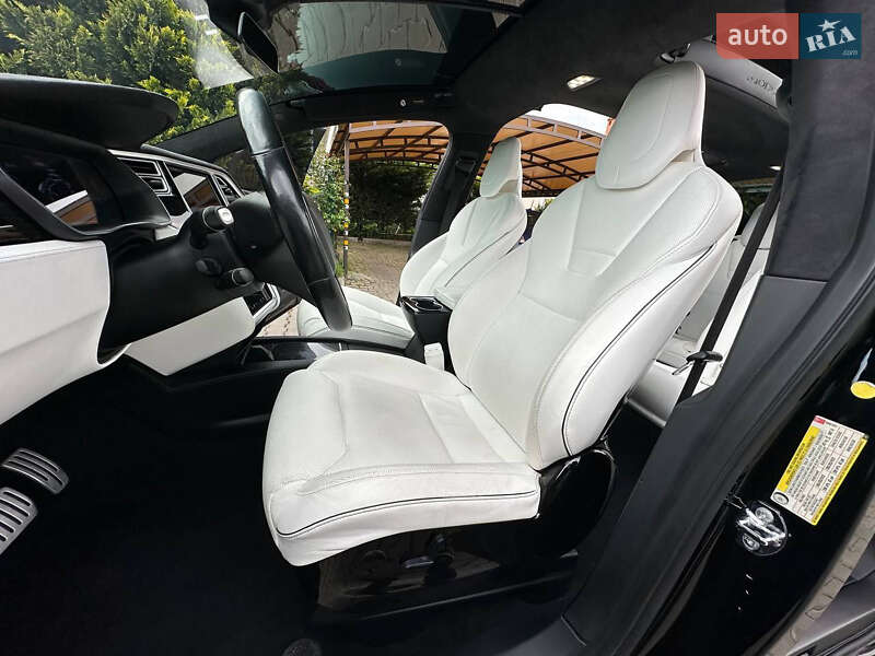Внедорожник / Кроссовер Tesla Model X 2016 в Одессе