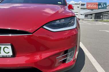 Внедорожник / Кроссовер Tesla Model X 2016 в 