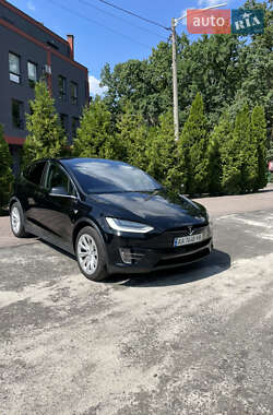 Внедорожник / Кроссовер Tesla Model X 2018 в 
