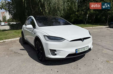 Внедорожник / Кроссовер Tesla Model X 2018 в 
