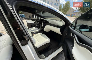 Внедорожник / Кроссовер Tesla Model X 2018 в 