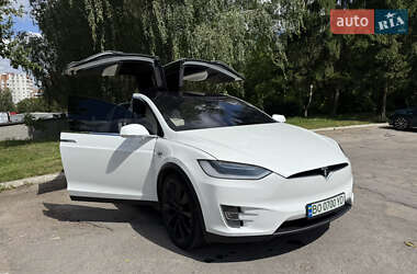 Внедорожник / Кроссовер Tesla Model X 2018 в 