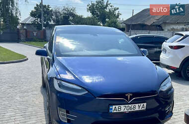 Позашляховик / Кросовер Tesla Model X 2016 в Вінниці