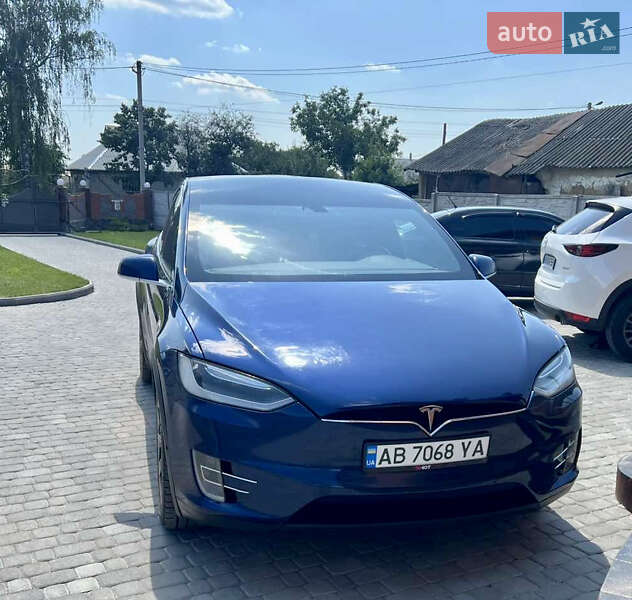 Внедорожник / Кроссовер Tesla Model X 2016 в 