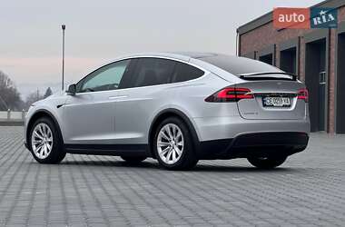 Внедорожник / Кроссовер Tesla Model X 2018 в 