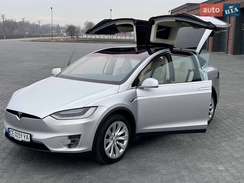 Позашляховик / Кросовер Tesla Model X 2018 в Полтаві
