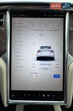 Внедорожник / Кроссовер Tesla Model X 2018 в 