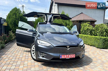 Позашляховик / Кросовер Tesla Model X 2017 в 