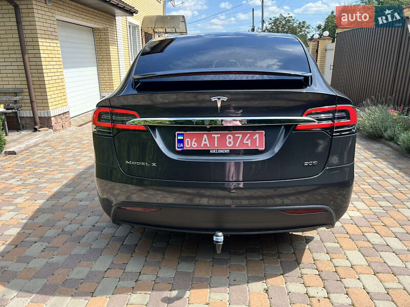 Позашляховик / Кросовер Tesla Model X 2017 в Житомирі