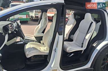 Внедорожник / Кроссовер Tesla Model X 2016 в 