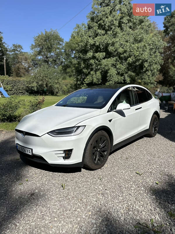 Позашляховик / Кросовер Tesla Model X 2017 в Хмельницькому
