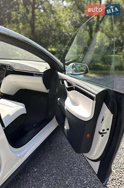 Внедорожник / Кроссовер Tesla Model X 2017 в 