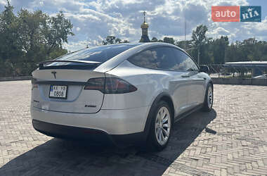 Позашляховик / Кросовер Tesla Model X 2017 в 