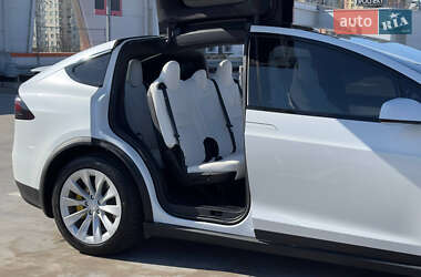 Позашляховик / Кросовер Tesla Model X 2019 в 