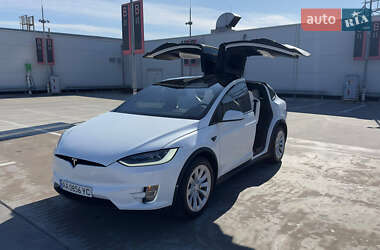 Позашляховик / Кросовер Tesla Model X 2019 в 
