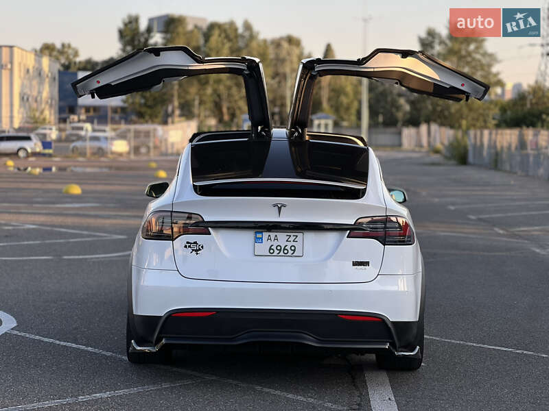 Позашляховик / Кросовер Tesla Model X 2022 в Києві