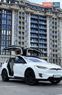 Позашляховик / Кросовер Tesla Model X 2016 в Вінниці