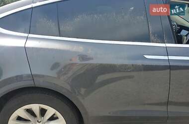 Внедорожник / Кроссовер Tesla Model X 2017 в 