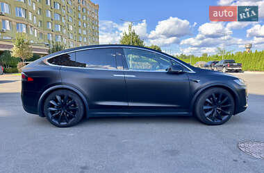 Позашляховик / Кросовер Tesla Model X 2019 в 
