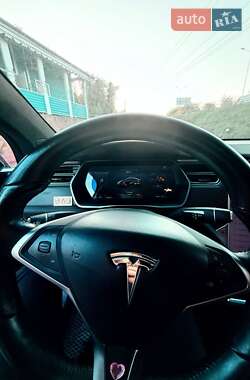 Позашляховик / Кросовер Tesla Model X 2016 в 