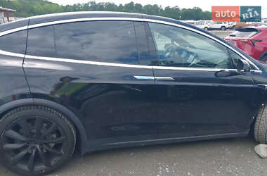 Позашляховик / Кросовер Tesla Model X 2018 в 