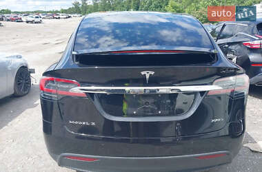 Позашляховик / Кросовер Tesla Model X 2018 в 