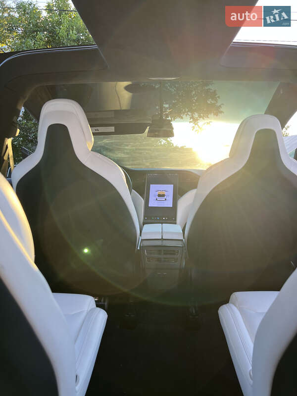 Позашляховик / Кросовер Tesla Model X 2019 в Кропивницькому