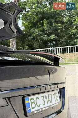 Позашляховик / Кросовер Tesla Model X 2022 в 