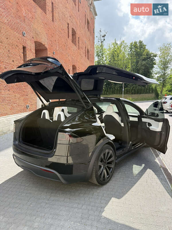Позашляховик / Кросовер Tesla Model X 2022 в Львові