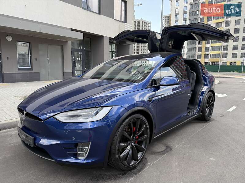 Позашляховик / Кросовер Tesla Model X 2019 в Києві