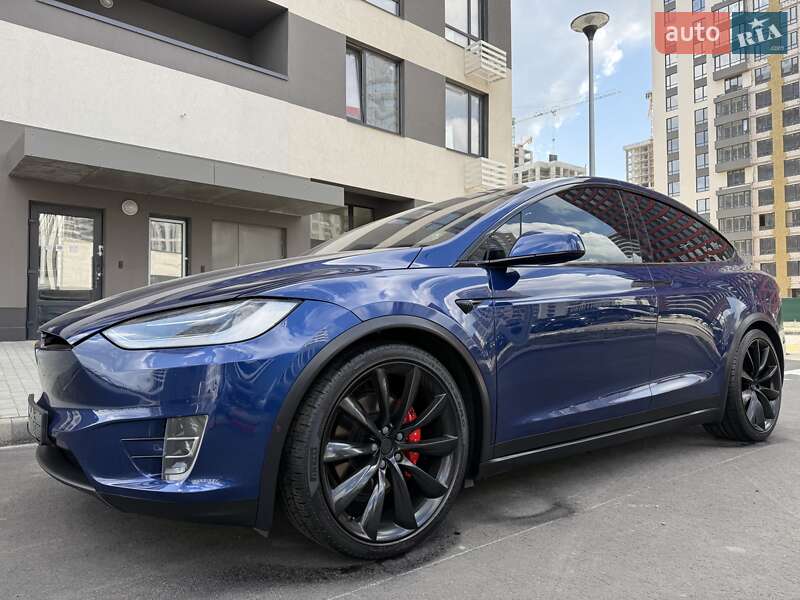Позашляховик / Кросовер Tesla Model X 2019 в Києві