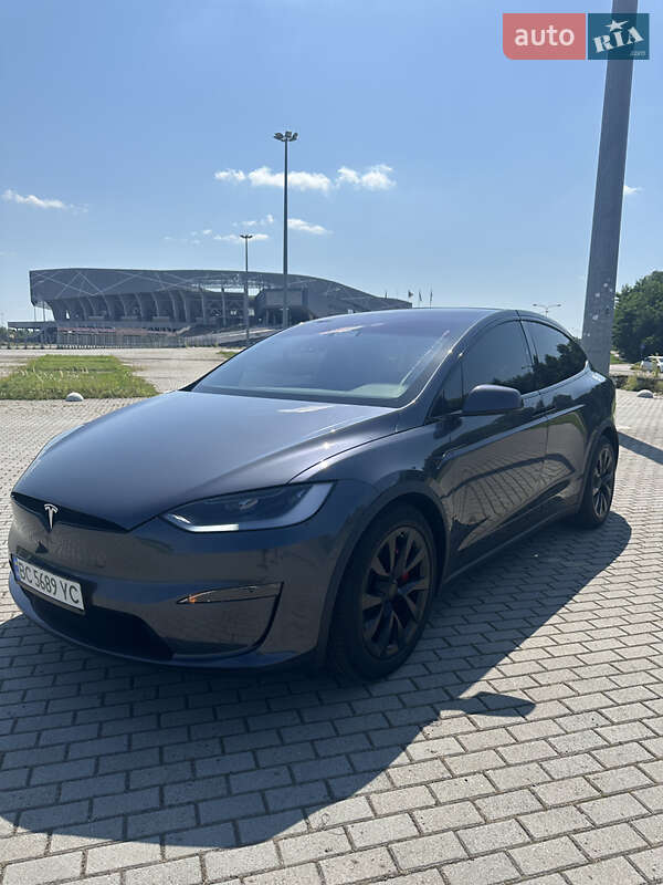 Tesla Model X 2023