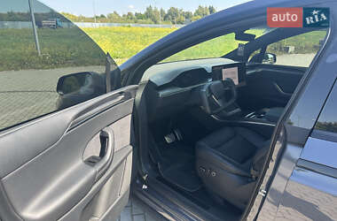 Позашляховик / Кросовер Tesla Model X 2023 в 