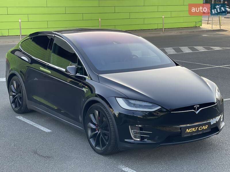 Позашляховик / Кросовер Tesla Model X 2016 в Києві