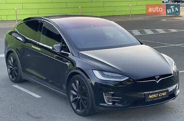 Внедорожник / Кроссовер Tesla Model X 2016 в 