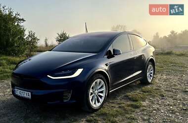 Позашляховик / Кросовер Tesla Model X 2018 в 