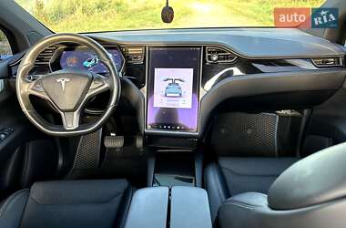 Позашляховик / Кросовер Tesla Model X 2018 в 